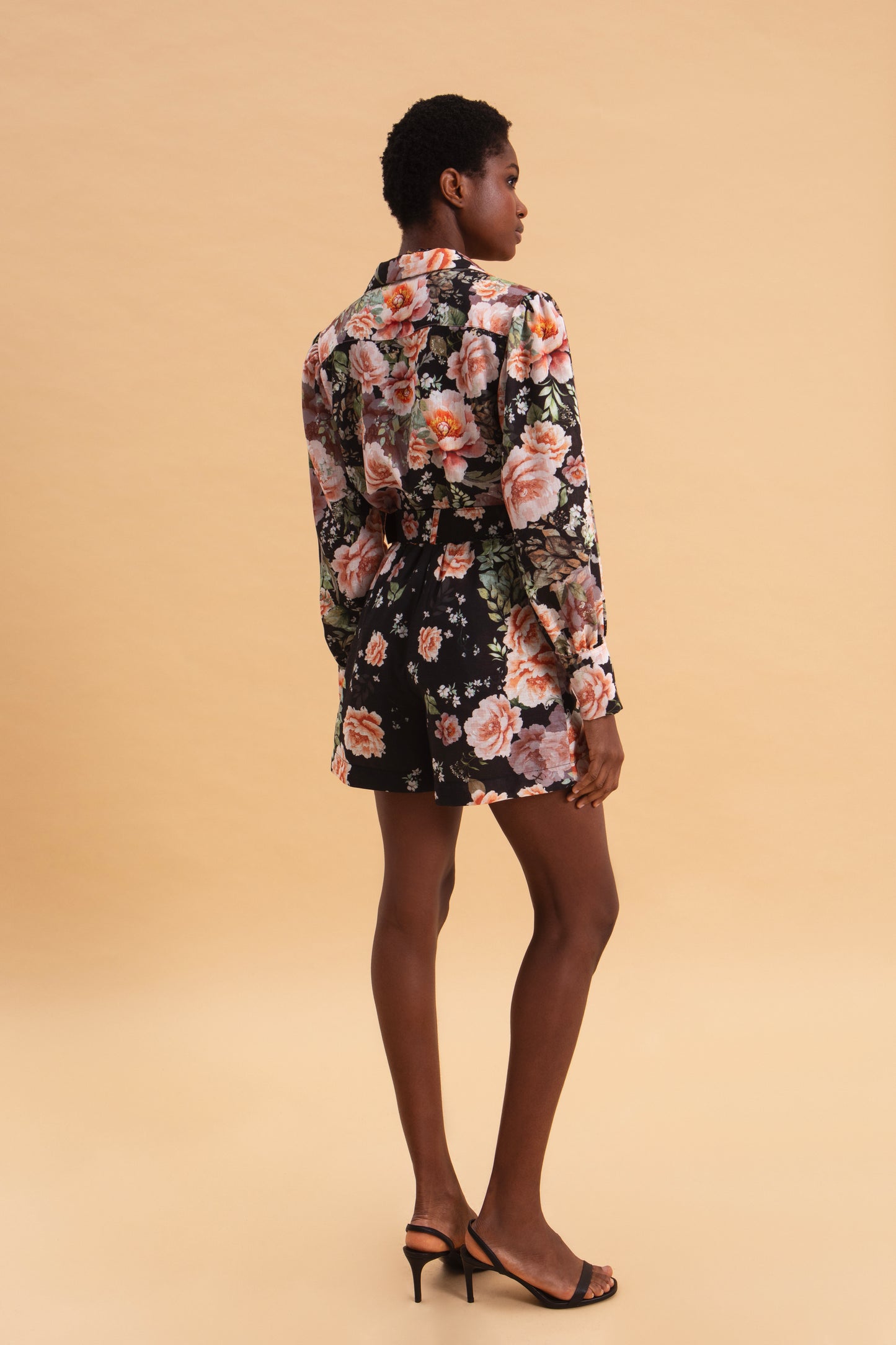 PEONIES LOVE HIGH WAISTED LINEN SHORTS WITH BELT