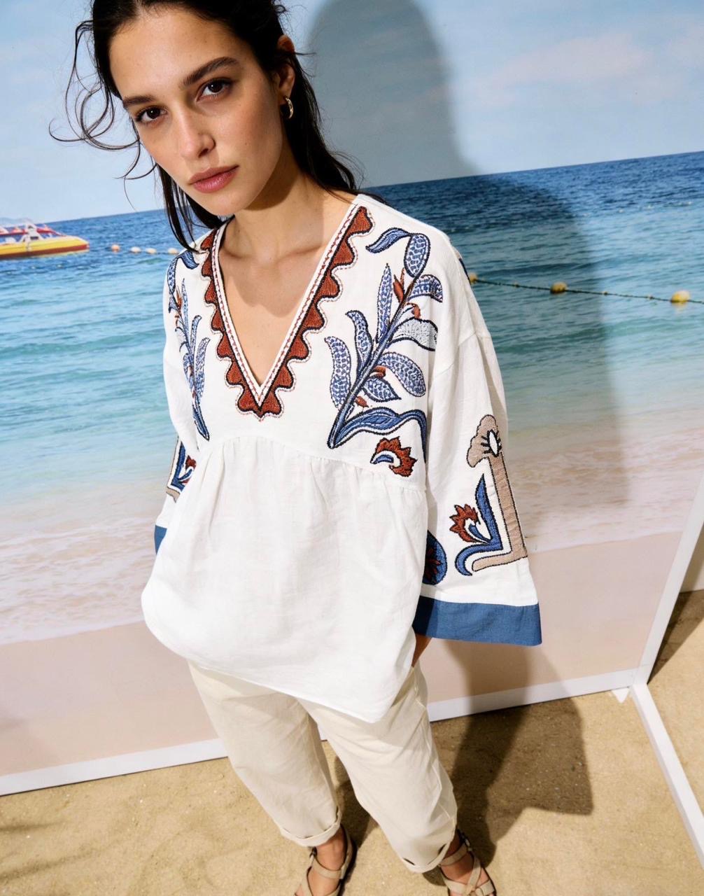 Blouse with embroidery