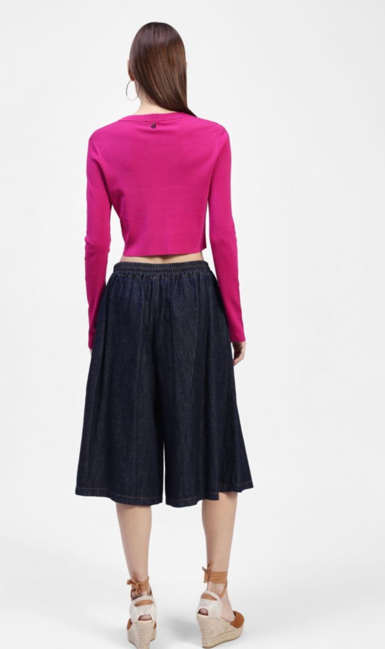 Knee-length bermuda shorts with drawstring