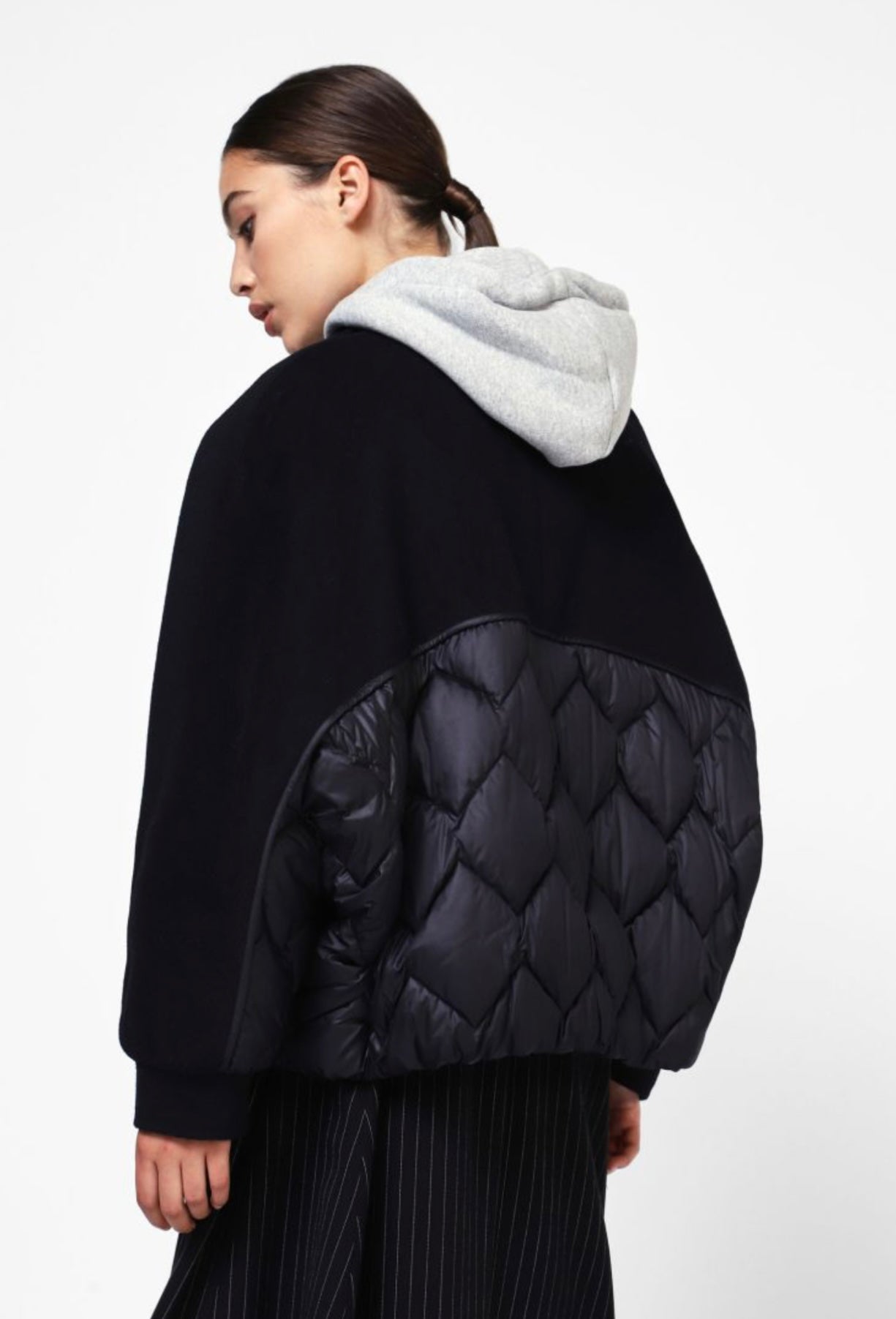 Quilted jacket with chic contrast details