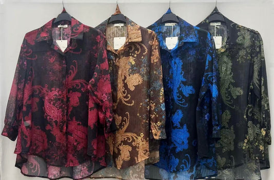 Oversized printed shirt