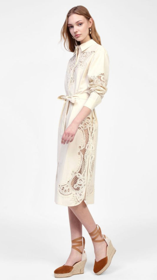 Mid-length dress with lace and classic collar