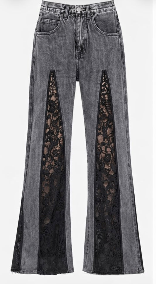 Jeans with lace details
