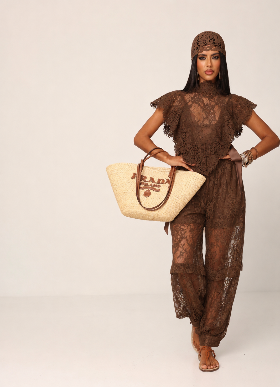 Lace set brown